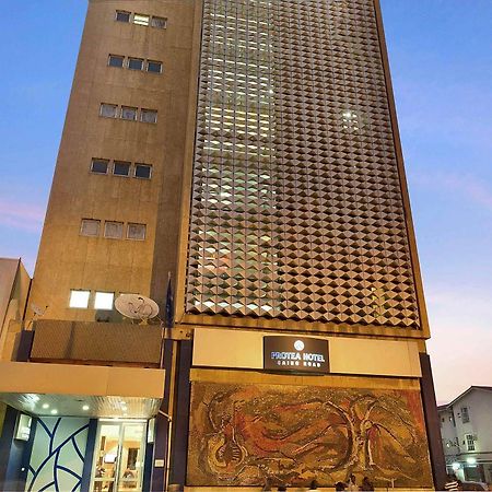 Protea Hotel Lusaka Cairo Road מראה חיצוני תמונה