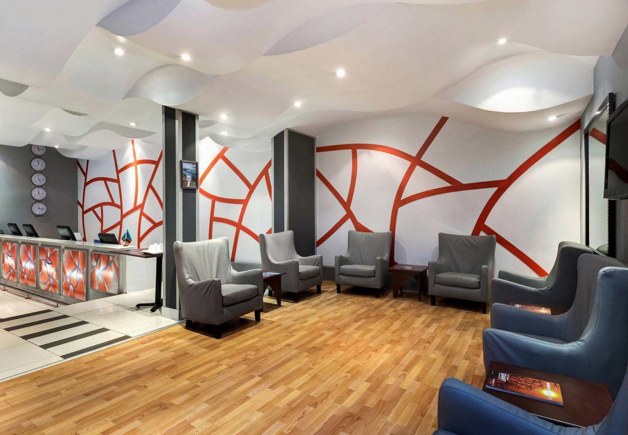 Protea Hotel Lusaka Cairo Road מראה חיצוני תמונה