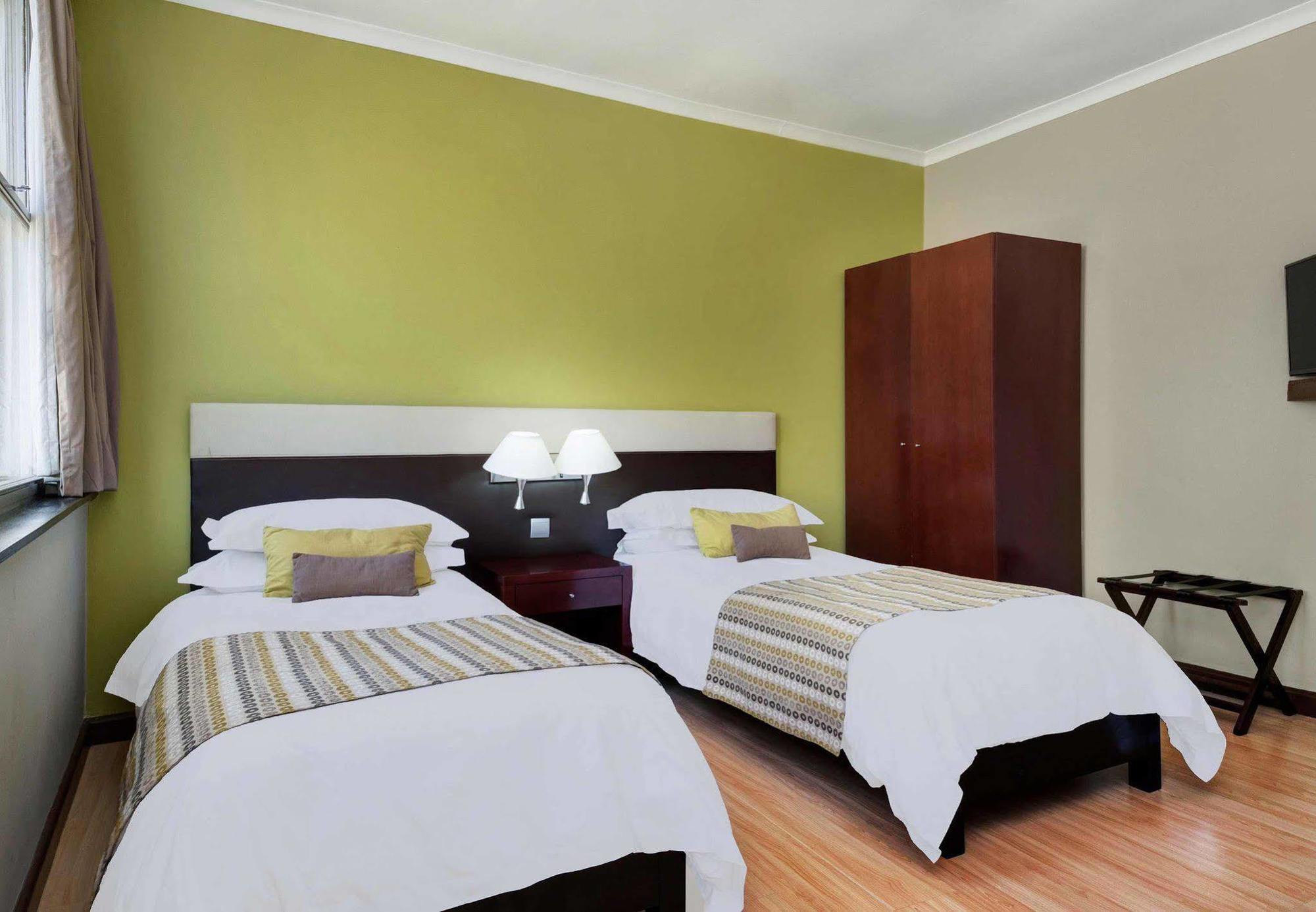 Protea Hotel Lusaka Cairo Road מראה חיצוני תמונה