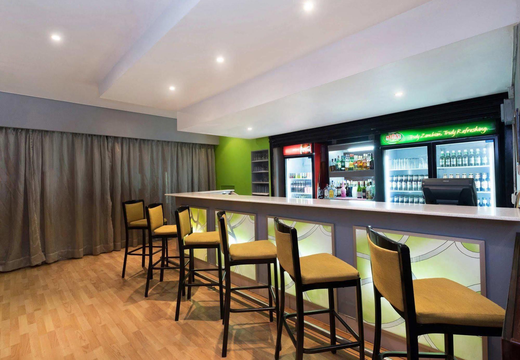 Protea Hotel Lusaka Cairo Road מראה חיצוני תמונה