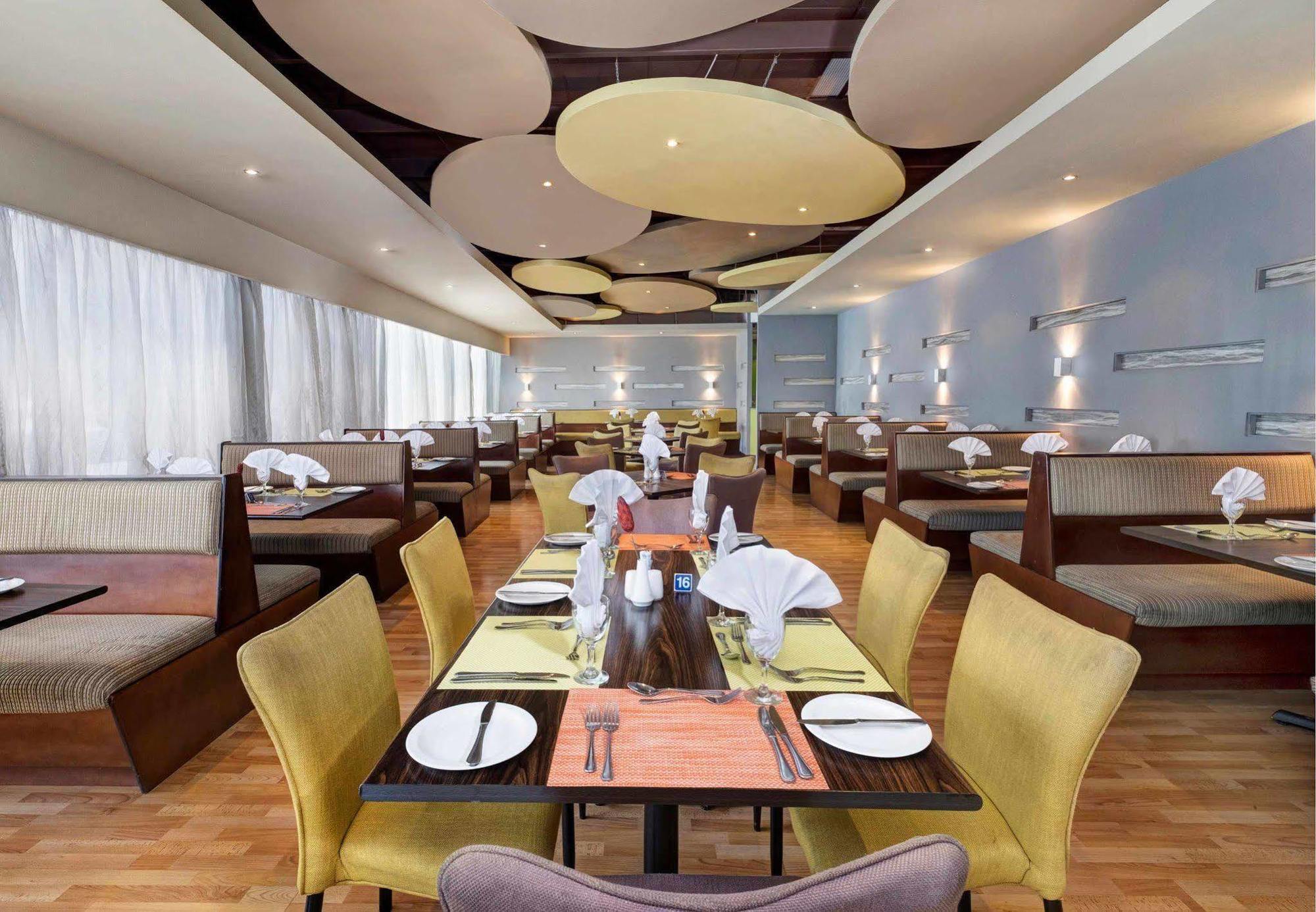 Protea Hotel Lusaka Cairo Road מראה חיצוני תמונה